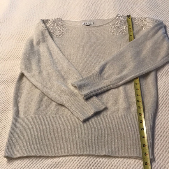 Beautiful ELLE Women’s Sweater - Picture 11 of 13